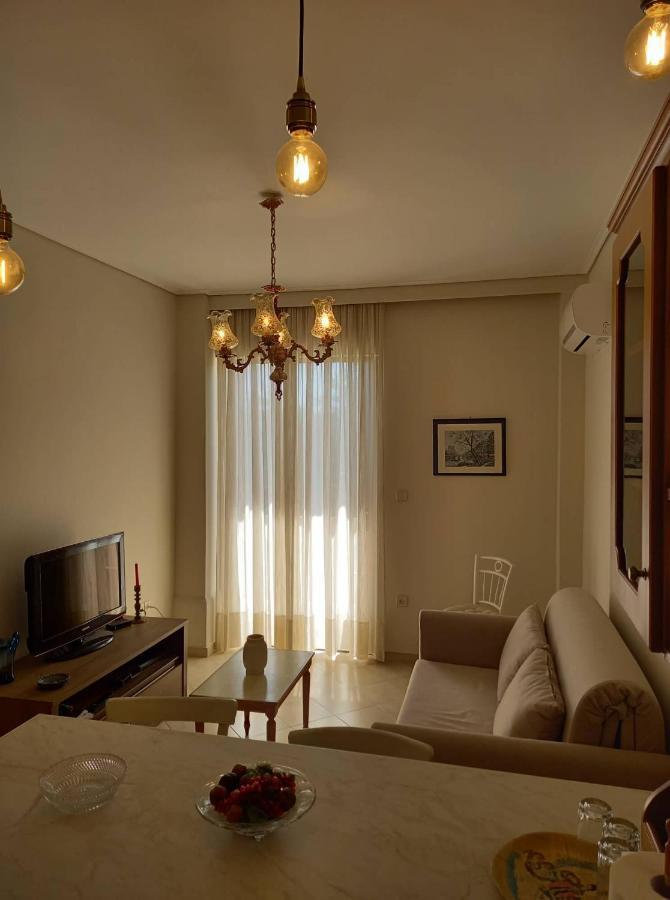 Jenny'S Luxury Flat Near The Center & Beach 칼라마타 외부 사진